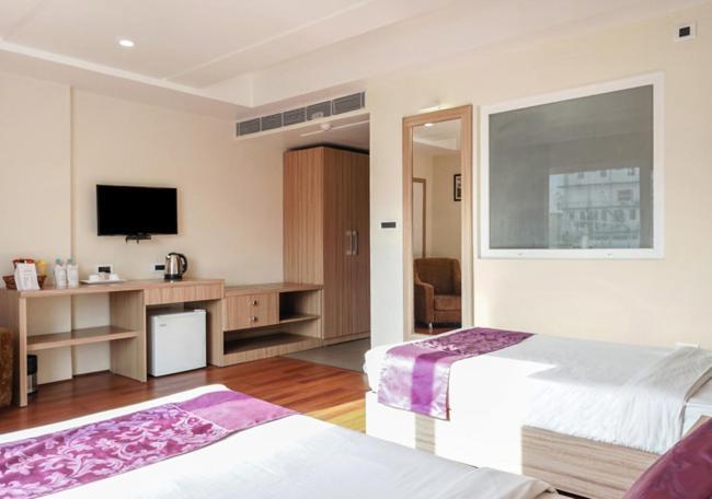 Hotel The Kalyaniz กูวาฮาติ ภายนอก รูปภาพ